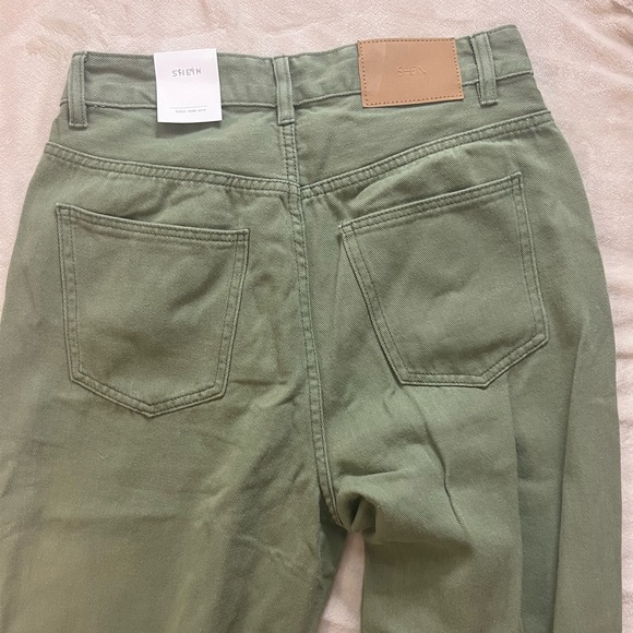 Shein Amy Green Jeans - Picture 4 of 5